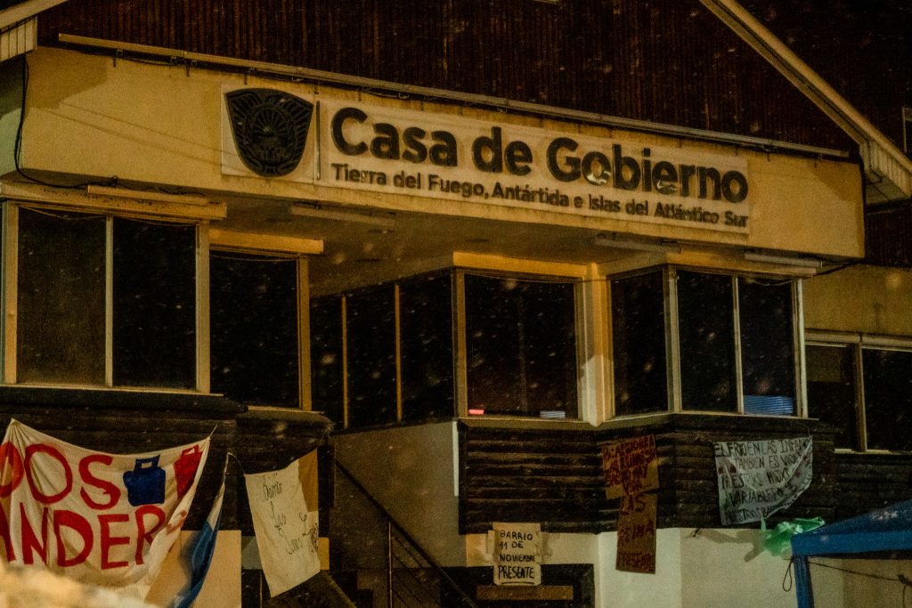 Melella enfrenta acampes en Ushuaia por el gas y reclamos&nbsp;docentes