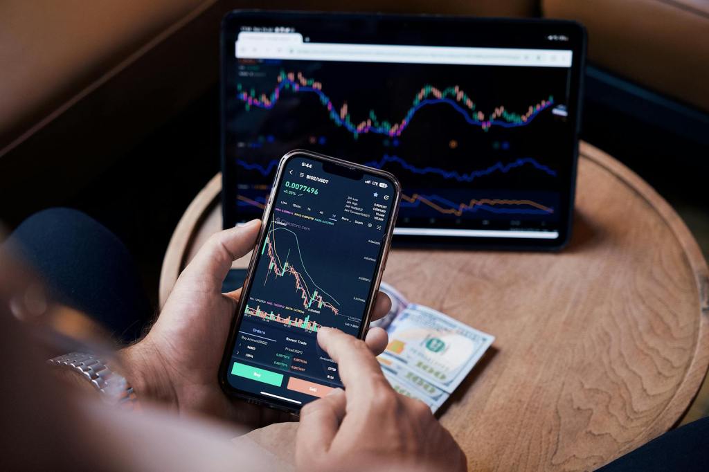 Mercado de cambios: dólar oficial a $1420 y blue a&nbsp;$1430